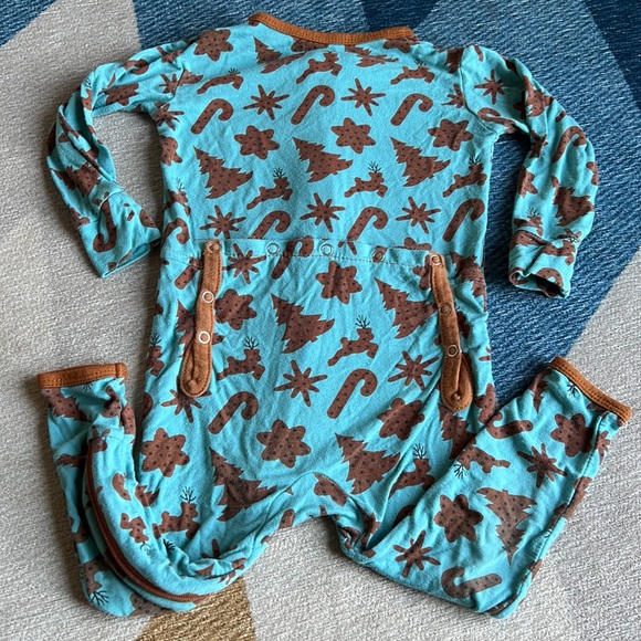 Kickee Pants 9-12 months Zip-Up Footless One Piece Christmas Cookies - Picture 10 of 16
